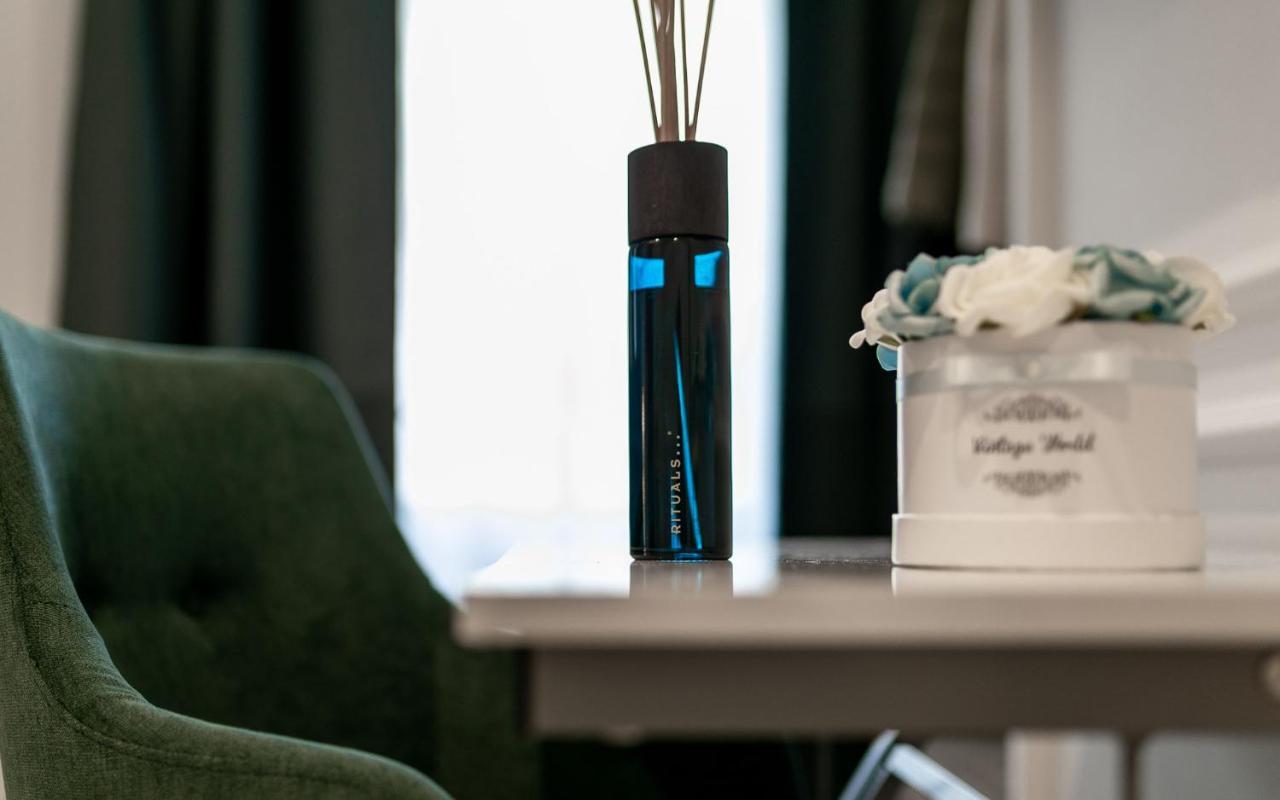 Catalog Boutique Rooms Debrecen Ngoại thất bức ảnh